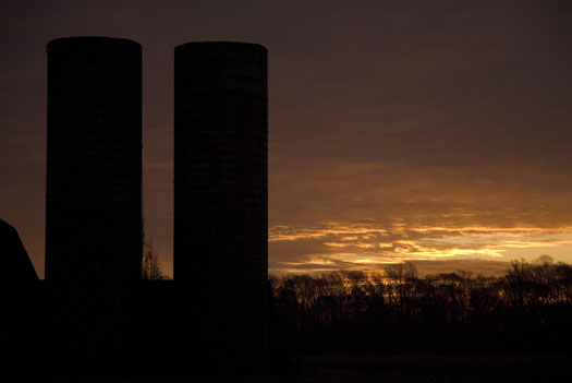 Barn Sunrise 12.7.09_120709_7985